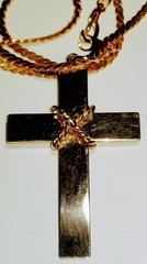 Reversible Vintage Gold Tone Cross & 24″ Chain