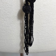 Vintage-Style Black Beaded Lariat Necklace Long Clasp Free Intricate Tassel Ends