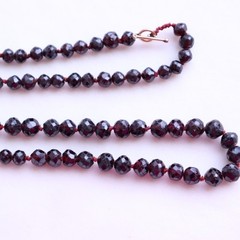 Vintage Long Faceted Garnet Necklace – NO TARIFF