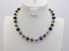 C274-VINTAGE NECKLACE~GLASS BEADS~GOLD/BLACK/SILVER TONE~18″ -21″~WOW!