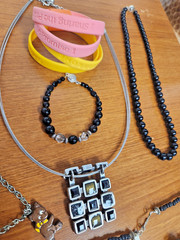 Jewelry Mixed Lot of 15 Vintage Necklaces Bracelets