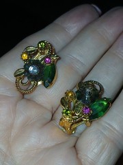 2x Vintage Rhinestone Brooches And Earrings Sets Gold Setting Beautiful