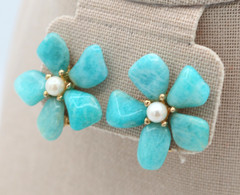 Vintage Swoboda Turquoise & Pearl GoldTone Flower Clip On Earrings