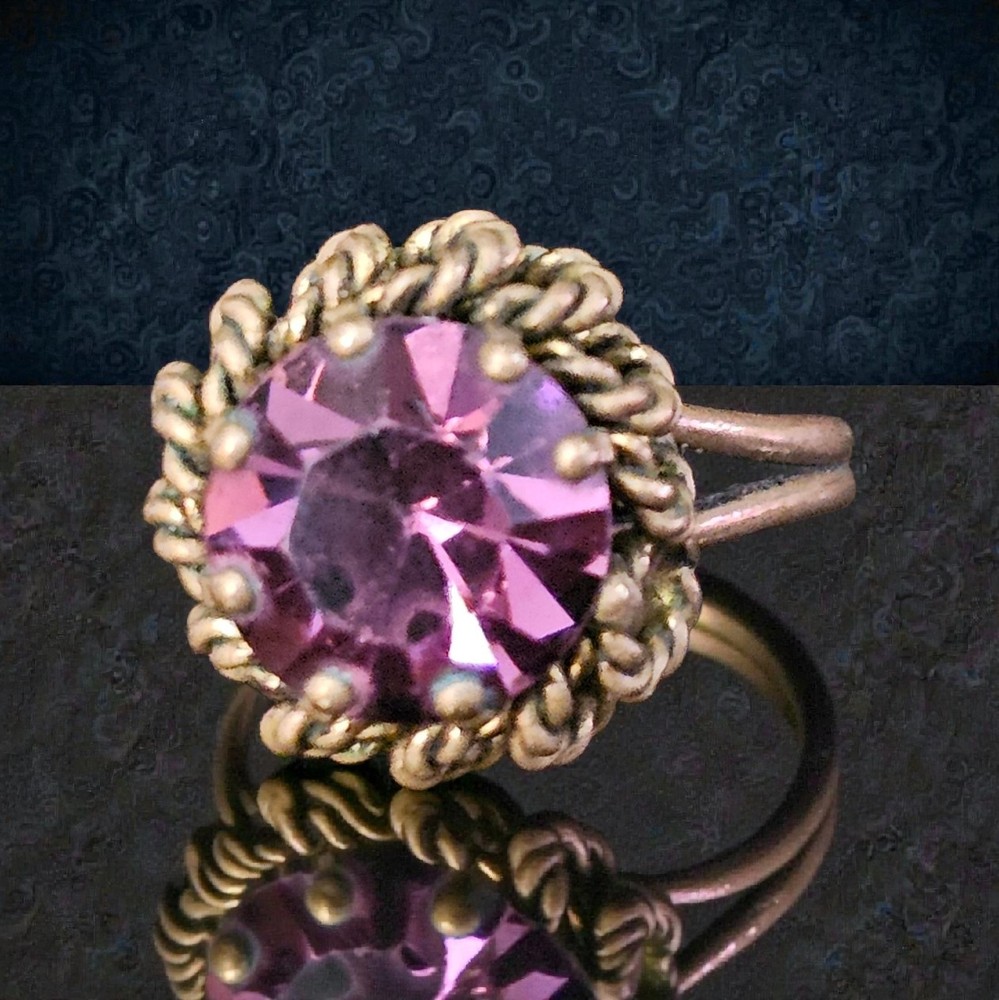 VTG Austrian Crystal RING Twist Brass Purple Glass Cocktail Dome 6.5 Adjustable