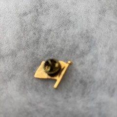 Vintage Gold Tone USA American Red White And Blue Flag Lapel Pin Tie Tack
