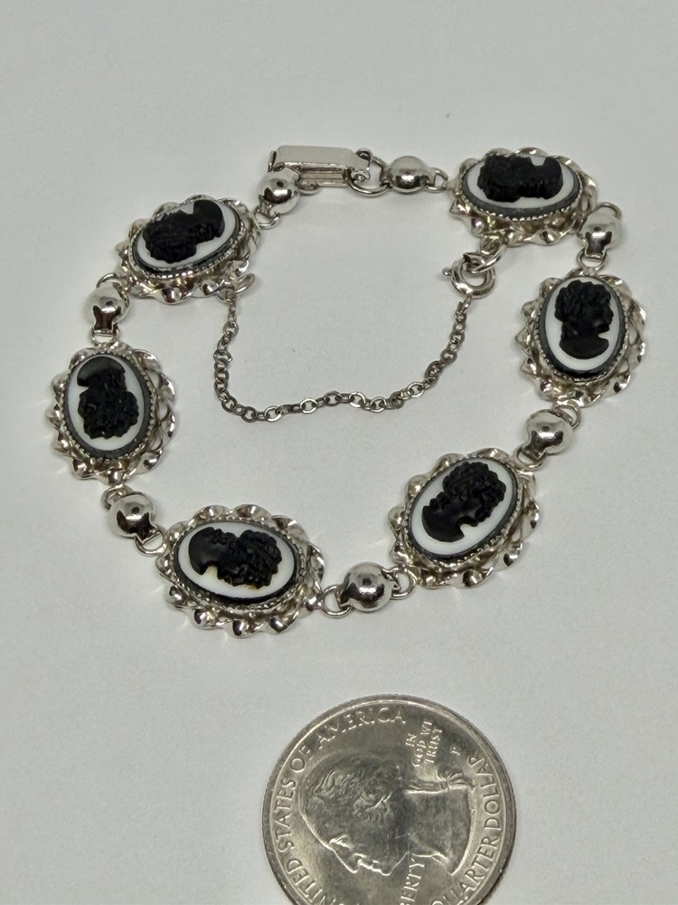 Vintage Black & White Cameo Plaque Sorrento Sterling Silver Bracelet 7 1/4”
