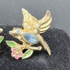VTG 1940s-1950s Coro Lovebird Clip Earrings – Rhinestone & Enamel Garden Motif