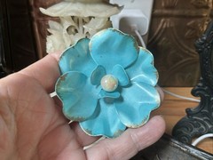Vtg Enamel Metal Flower Brooch Pin + Clip Earrings Faux Pearl 3pc Set