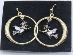 Vintage Avon Earrings Halloween Witches 2008 Dangle Pierced D2563