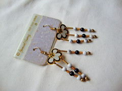 VINTAGE SAMUEL HUANG CLOISONNE RETRO ABSTRACT CHERRY BLOSSOM BLACK WHITE EARRING