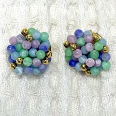 Vtg Pastel Beaded Womans Multi-Strand Necklace & Cluster Clip-On Earrings Set