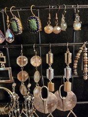 Vintage To Now Quality Earrings Lot Stone Crystal pierced Dangles 20 pair Mixed