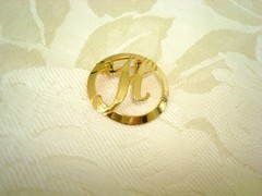 Vintage Gold Tone Circle Pin Brooch With Initial H 1 1/8 In. KJ