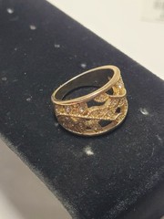 Vintage Goldtone Ring Floral Leaf Style Cocktail Band Clear Rhinestone Accents
