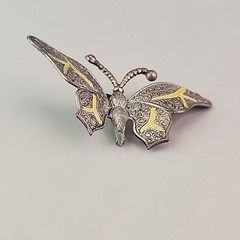Vintage Butterfly Brooch Spain Textured Silver Tone Faux Damascene 3D Pin 2 5/8″