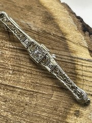 Antique BELAIS 18K White Gold ART DECO 1930’s Filigree Bar Brooch w/3 Diamonds