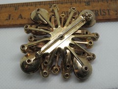 VINTAGE Red Pink Amber Glass Diamond RHINESTONE Gold tone Brooch