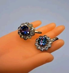 Vtg Lot (2) Pairs Clip Twist On Earrings Gold Tone Fleck Resin Aurora Borealis