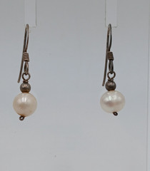 VTG 7mm Pearl Dangle Earrings 1in Drop Sterling Silver French Wire 1.43g Estate