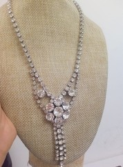 Vtg Luxury Rhinestone jewelry set Statement Crystal Silver Clasp Bib Tone Clear