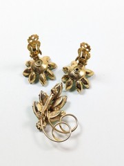 Green Rhinestone Flower Pin Brooch and Earrings Set 3D MCM 60’s Estate