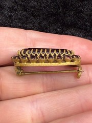 Vintage Rhinestone Brooch Gold Tone Purple READ