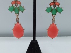 2.5″ DANGLE DROP FAUX JADE FAUX ORANGE CORAL RETRP HIPPY PIERCED EARRINGS VTG