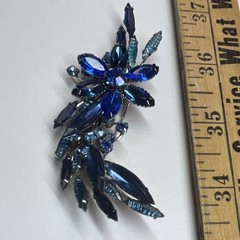 Vintage Blue Glass Rhinestone Flower Brooch Pin Silver Tone 3.5 in