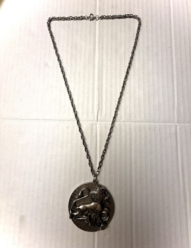 Vintage Edlee Leo Astrology Zodiac Rock Pendant Necklace Long 24” Silver Tone