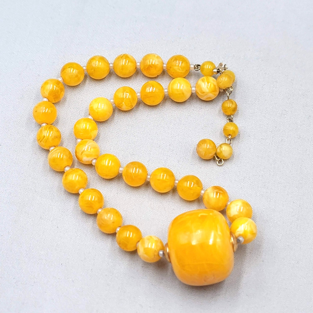 Vintage Yellow Bead Statement Bold Necklace Estate Costume Jewelry 18″ adj