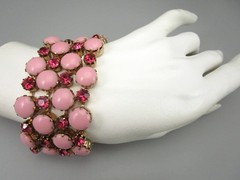 PRETTY IN PINK VINTAGE 60’S OPAQUE CABOCHON RHINESTONE 1 1/2″ WIDE BRACELET
