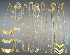 100 pcs Vintage Now Gold Tone Pendants Chains Necklaces Lot Signed & Unsigned