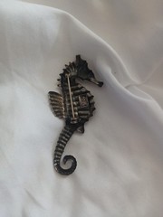 Vintage Signed Sterling Lang Silver Seahorse Brooch Pin 2 1/2″