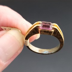 Vtg Sz 7 Ring Sm Purple Cubic Zirconia 18KGE Stackable Fashion Jewelry StyS3