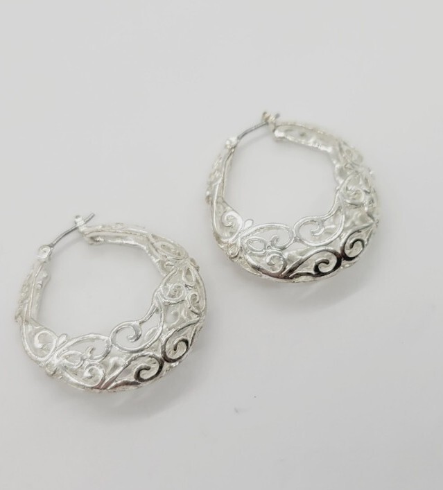 Filigree Hoop Earring Silver Tone Pierced 1.25 in Elegant