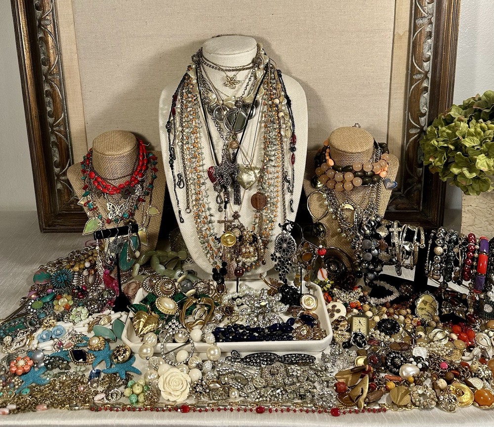 Pretty Junk Jewelry Lot Vintage And Modern Mix 9 1/2 Lbs. For Repurpose Or Craft