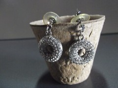 1 Pair Old .75″in Dounut Style Rhinestone Sparkly Studs