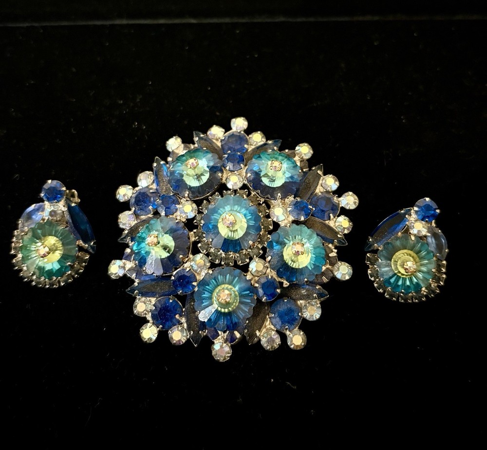 JULIANA D&E Delizza Elster Blue MARGARITA Rivoli Rhinestone Brooch Earring 3″