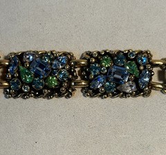 Vtg. Barclay Gold Tone Multi Color Rhinestones Necklace 14 7/8″
