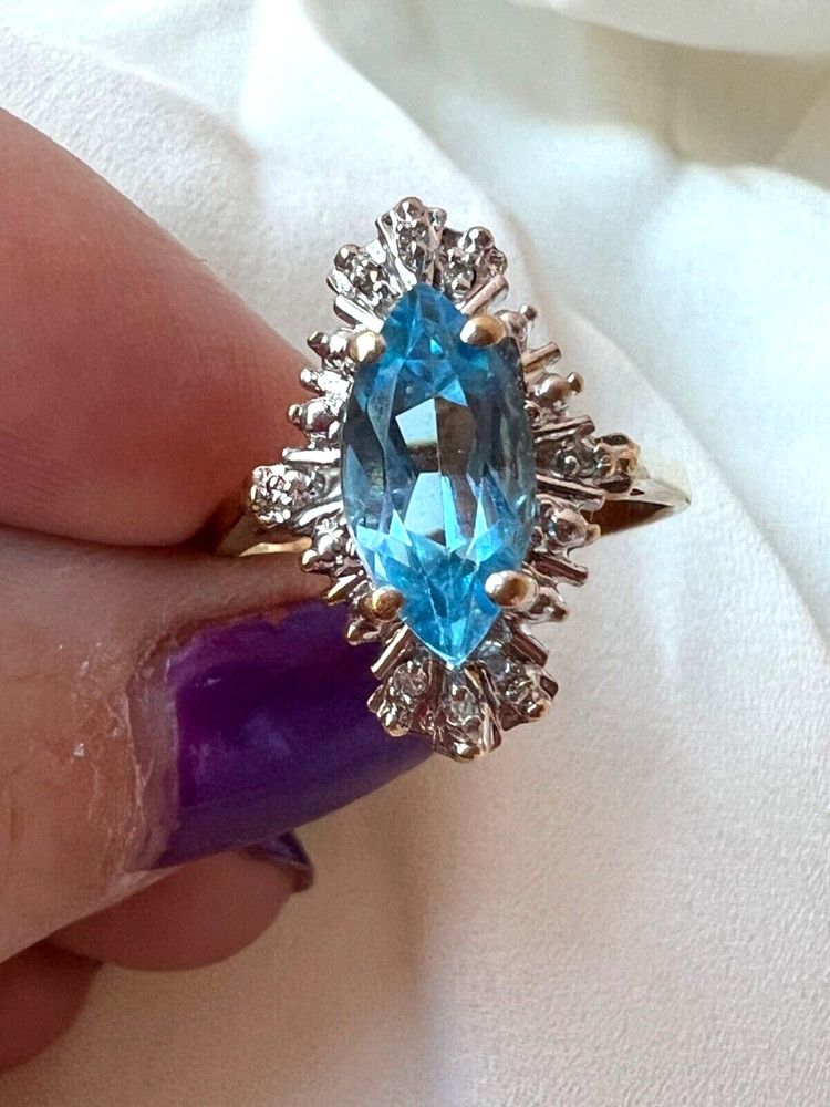VINTAGE 10K YELLOW GOLD MARQUISE CUT BLUE TOPAZ AND DIAMONDS RING