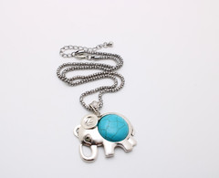 Vintage Silver Tone Metal Elephant Turquoise Howlite Popcorn Chain Necklace