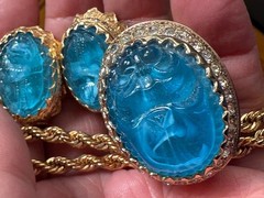 Nettie Rosenstein Carved Glass Fob Necklace earring Demi Paru Gold Tone
