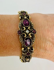 Vintage Avon 1974 Queensbury Victorian Style Purple Rhinestone Hinged Bracelet