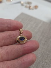 Vintage 18k Rose Gold Dark Blue Stones I.4gr