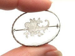 Vintage Reverse Carved Intaglio Glass Rose Flower Bouquet Basket Brooch Pin