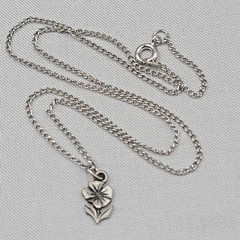 Vintage Childs Flower Pendant Necklace Silver tone 16 in