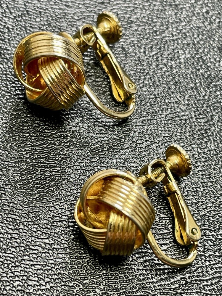 Vintage Gold Tone Twisted Metal Knotted Clip Earrings