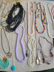 #B VINTAGE LOT OF 28 pcs. OF MIXED JEWLERY NECKLACES EARRINGS. FROM LOCAL ESTATE