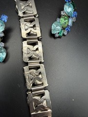 Juliana Style 1950’s Statement Rhinestone Bracelet Clip On’s Rare Blue Green