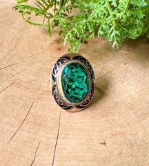 Art Deco Vintage Oval Emerald Green Glass Cocktail Ring Gold Filigree Band 4.5